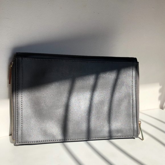 BCBGeneration Envelope clutch - Picture 2 of 5